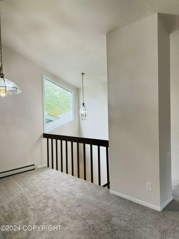 5710 Jennifer CIR #10B, Anchorage, AK 99504