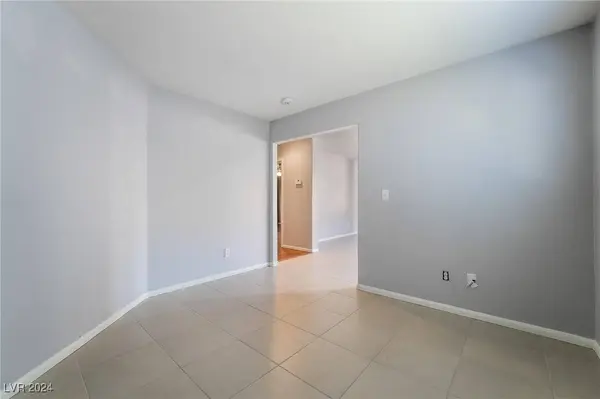 1127 Cathedral Ridge Street, Henderson, NV 89052