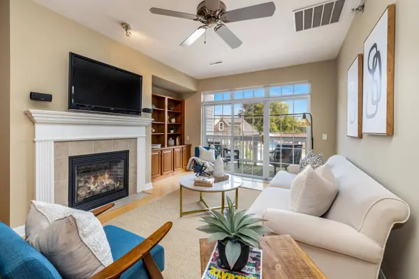 1888 N Humboldt Unit 302, Milwaukee, WI 53202