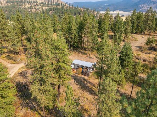 1828 B Hutchison Rd, Addy, WA 99101