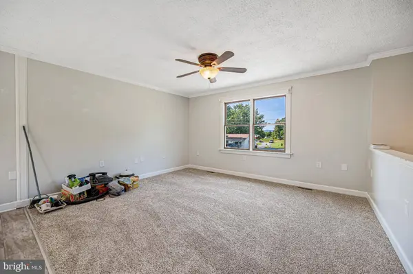 1628 LEE ST, Chambersburg, PA 17201