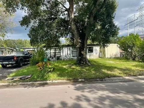 3216 WELBORN WAY, Tampa, FL 33619