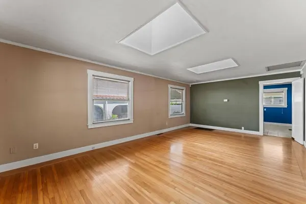 2825 17th ST, Sacramento, CA 95818