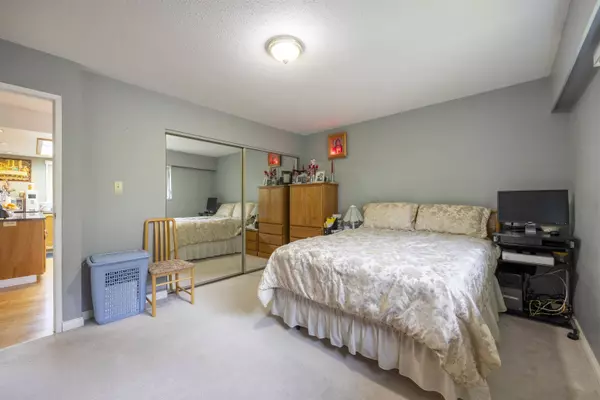 2480 MCLENNAN AVE, Richmond, BC V6X 2N7