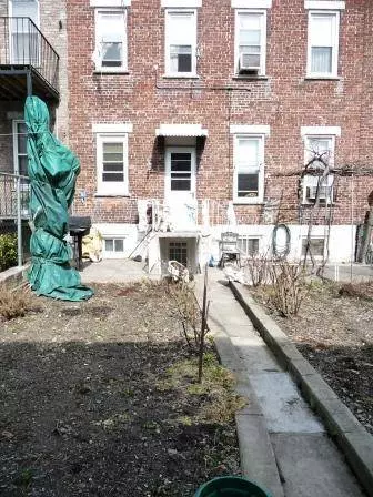 23 Waldorf St, Franklin Twp., NJ 08873