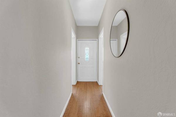 349 Guttenberg ST, San Francisco, CA 94112