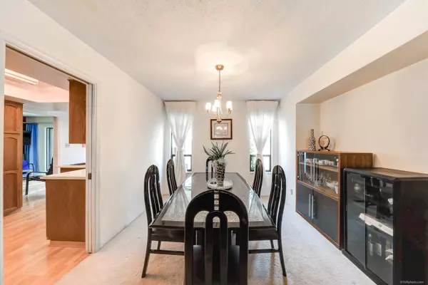 12366 GREENLAND DR, Richmond, BC V6V 2A8