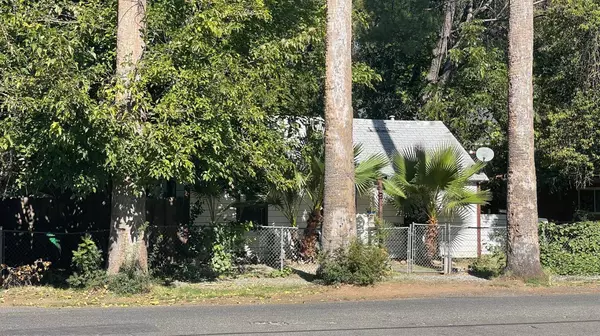 1244 W 3rd ST, Chico, CA 95928