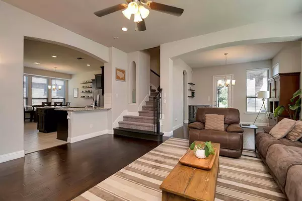 4605 Plumeria Drive, Mansfield, TX 76063