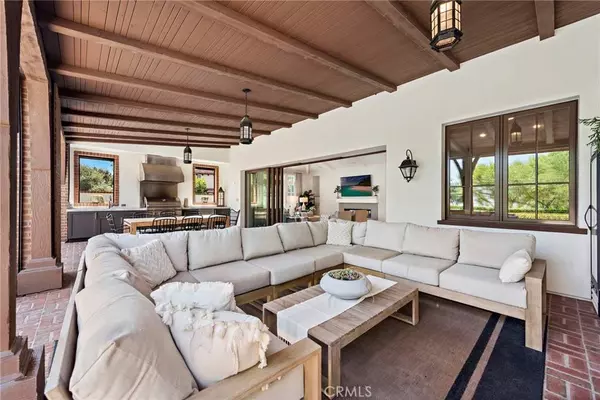 4 Overlook DR, Ladera Ranch, CA 92694