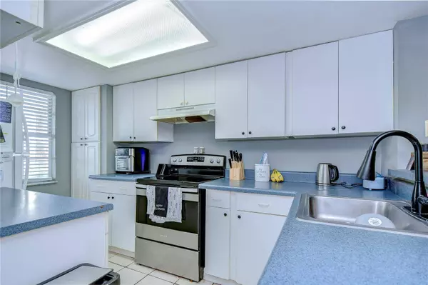 6601 121ST AVE #G, Largo, FL 33773