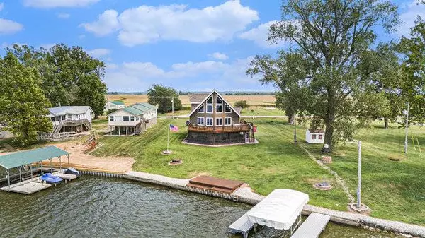 512 Lake Shore Dr, Craig, MO 64437-7184