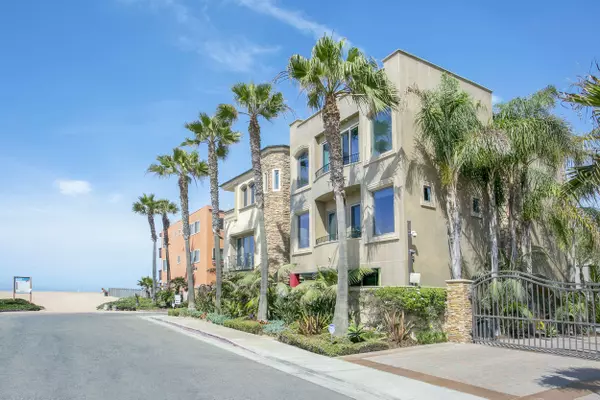 B 2 Surfside Ave, Surfside Ca 90743,