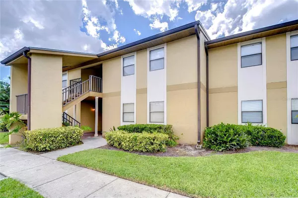 10100 SAILWINDS BLVD N #205, Largo, FL 33773
