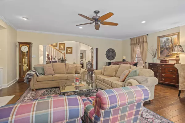 38 Acadian Cir., Hattiesburg, MS 39402