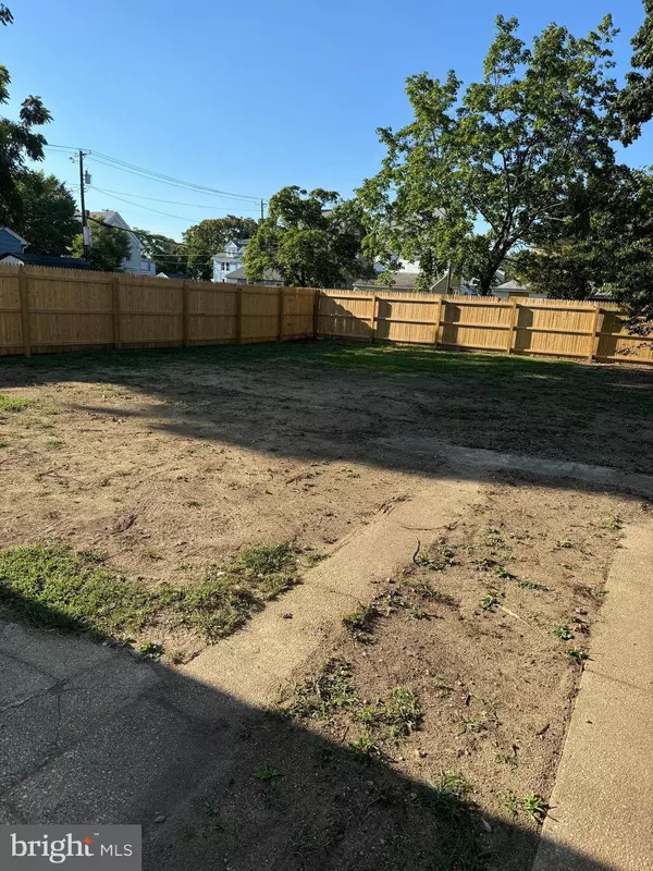 8 GREEN STREET E, Millville, NJ 08332