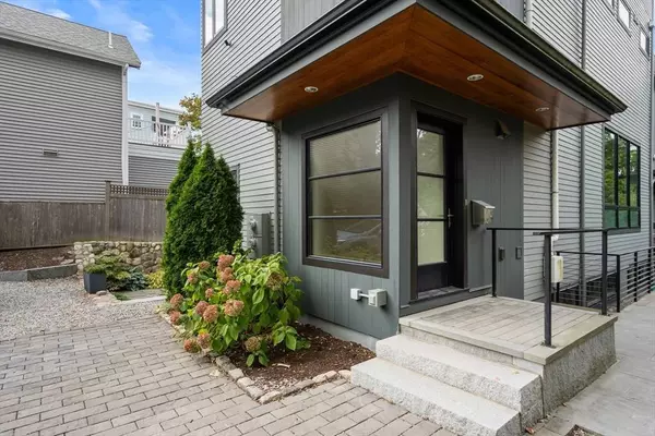 9 Donnell Street #F, Cambridge, MA 02138