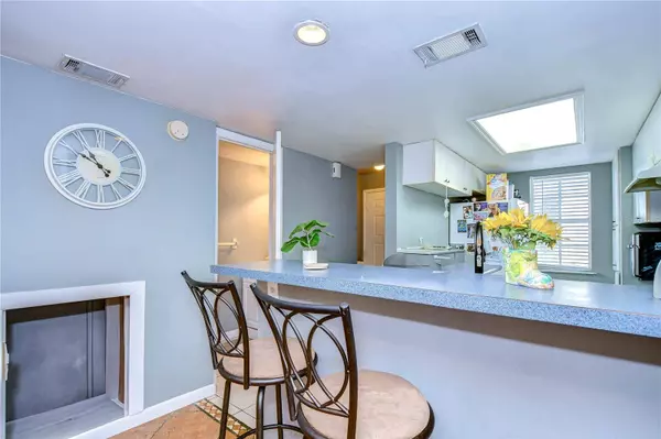 6601 121ST AVE #G, Largo, FL 33773