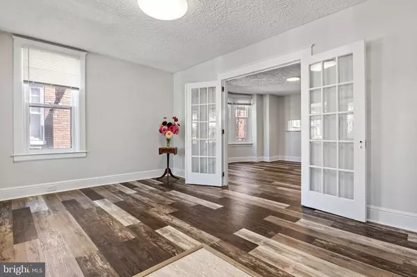 1764 W MARKET ST, York, PA 17404