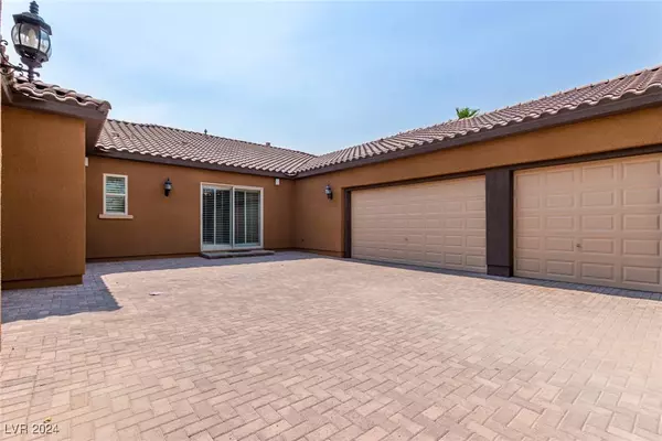 8625 Glacier Point Street, Las Vegas, NV 89131
