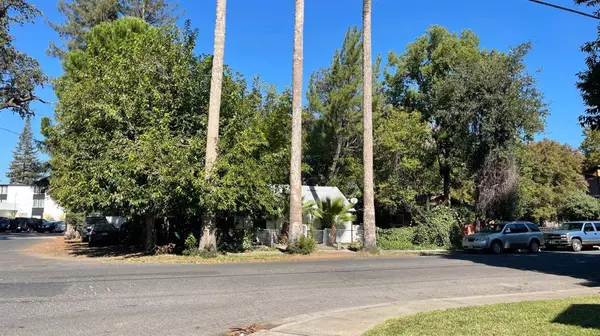 1244 W 3rd ST, Chico, CA 95928