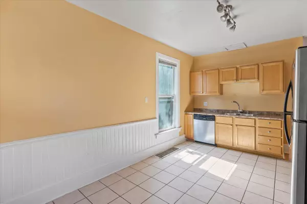 1814 N 1st, Milwaukee, WI 53212