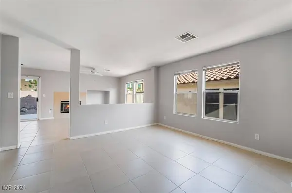 1127 Cathedral Ridge Street, Henderson, NV 89052