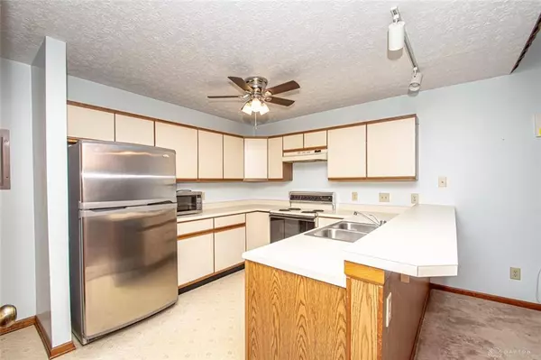 450 Jamestown Circle, Dayton, OH 45458