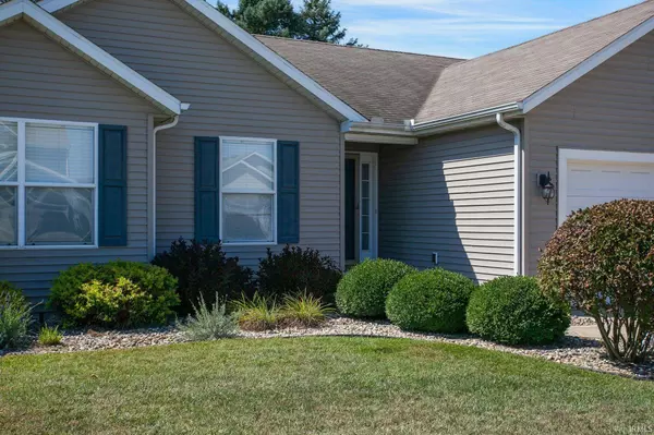 4315 Jade Crossing Drive, South Bend, IN 46628