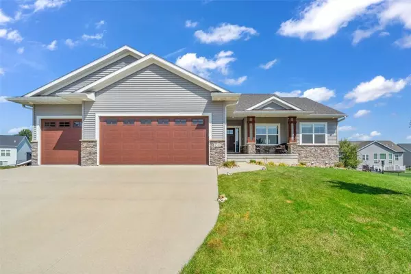 1212 Settlers CT, Marion, IA 52302