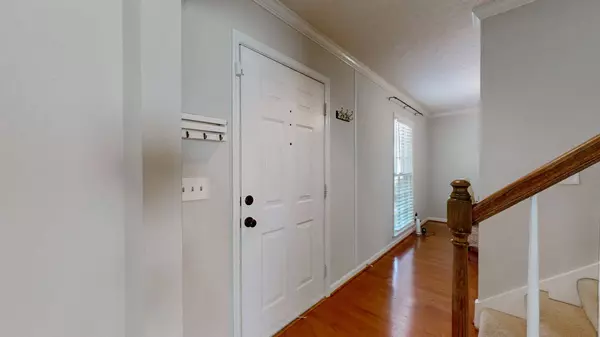 5381 Village Way, Nashville, TN 37211