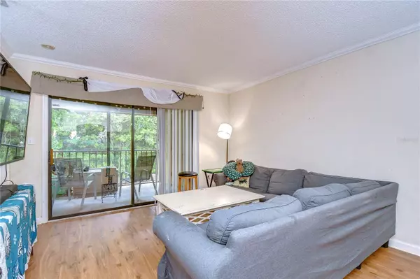 10100 SAILWINDS BLVD N #205, Largo, FL 33773