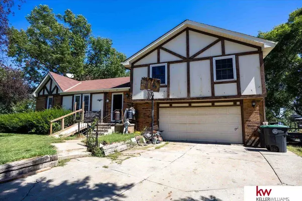 14404 Cedar Circle, Omaha, NE 68144