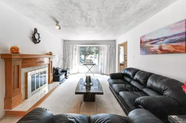 12366 GREENLAND DR, Richmond, BC V6V 2A8