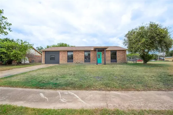 203 Heatherbrook, Somerville, TX 77879