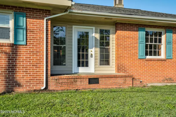 400 S Main ST, Stantonsburg, NC 27883