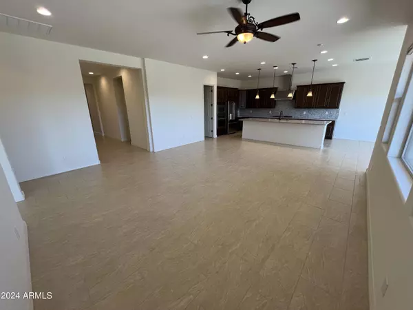 21121 E SUPERSTITION Drive, Queen Creek, AZ 85142