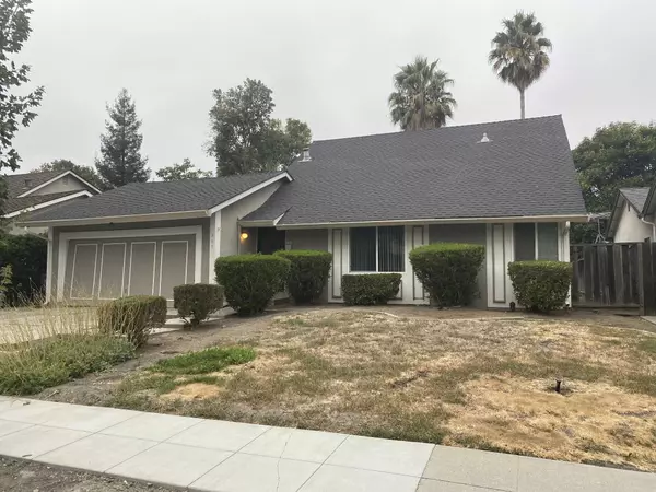 349 Henderson Dr, San Jose, CA 95123-4414