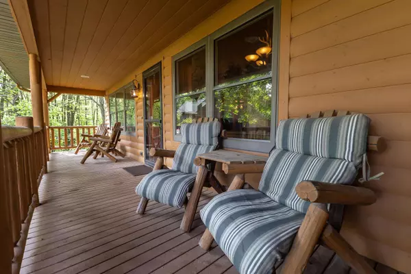 10A17 Hawk Court, Apple River, IL 61001