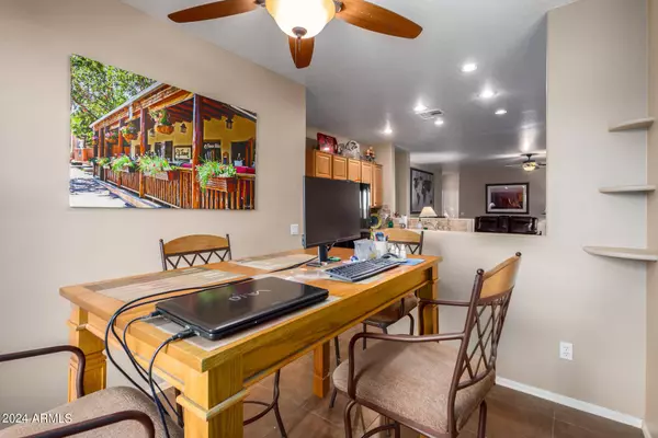 36384 W BARCELONA Lane, Maricopa, AZ 85138