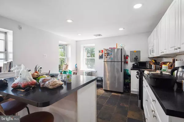 911 N 6TH ST, Philadelphia, PA 19123