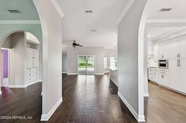 1113 LAKE PARKE DR, St Johns, FL 32259