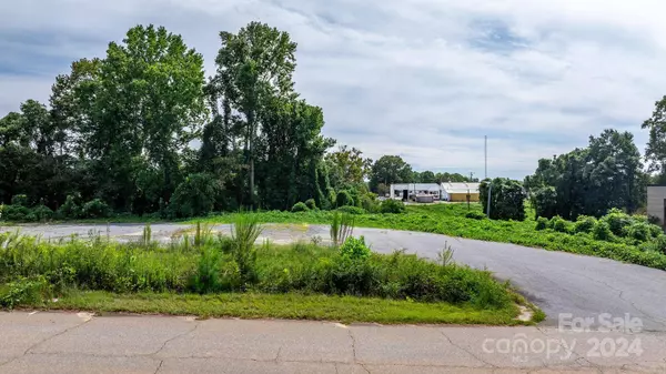 3230 16th AVE SE, Conover, NC 28613