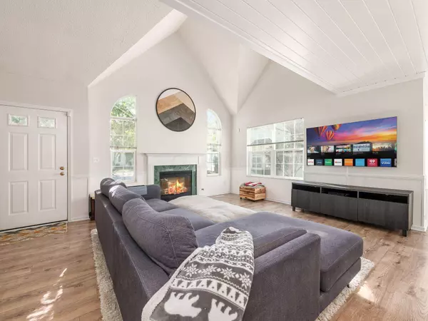 6239 Mcnaughten Place Lane 9, Columbus, OH 43213