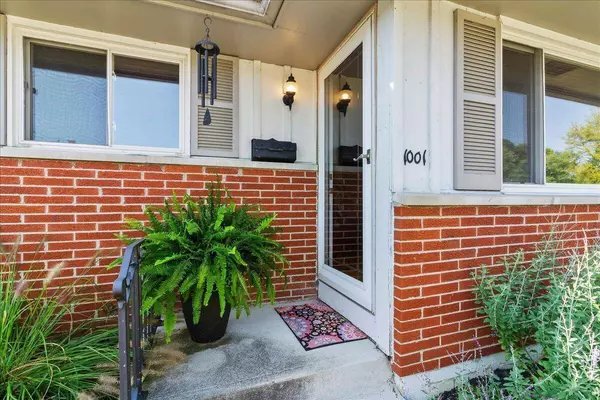 1001 E Lincoln Avenue, Columbus, OH 43229