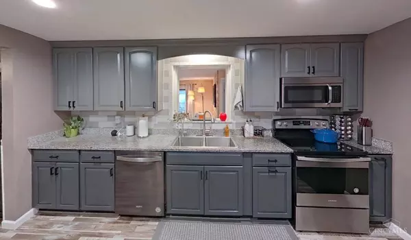 5607 Kay Dr, Milford, OH 45150