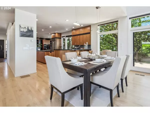 6007 SE RIVERSIDE DR, Vancouver, WA 98661