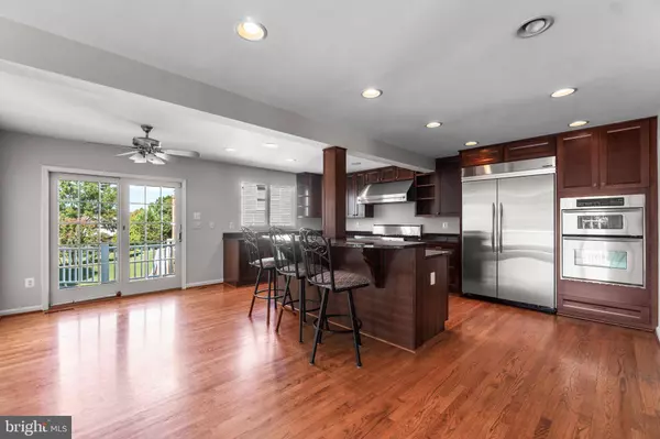 7812 FLAGSTONE CT NW, Ellicott City, MD 21043