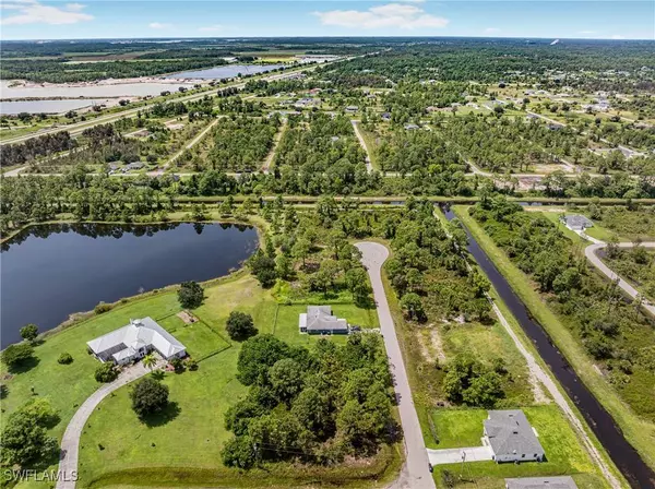 908 Gleason ST, Lehigh Acres, FL 33974