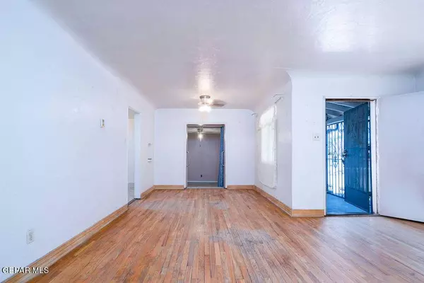 8056 Carpenter DR, El Paso, TX 79915